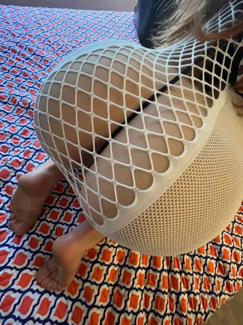 Straight boys, are you feeling curious?