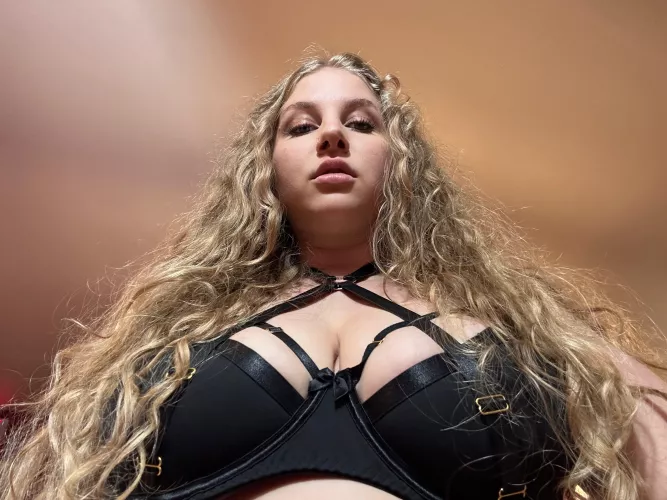 Are you gonna behave like a good little boy for goddess? Let me humiliate you into shambles [domme]