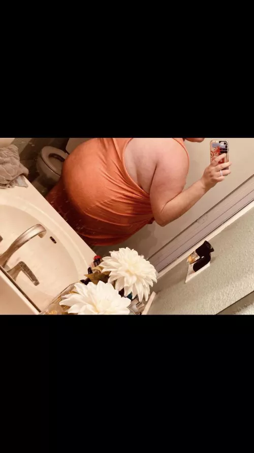 Bbw and Bwc looking to Reddit chat sext with BBC now. are you interested?!