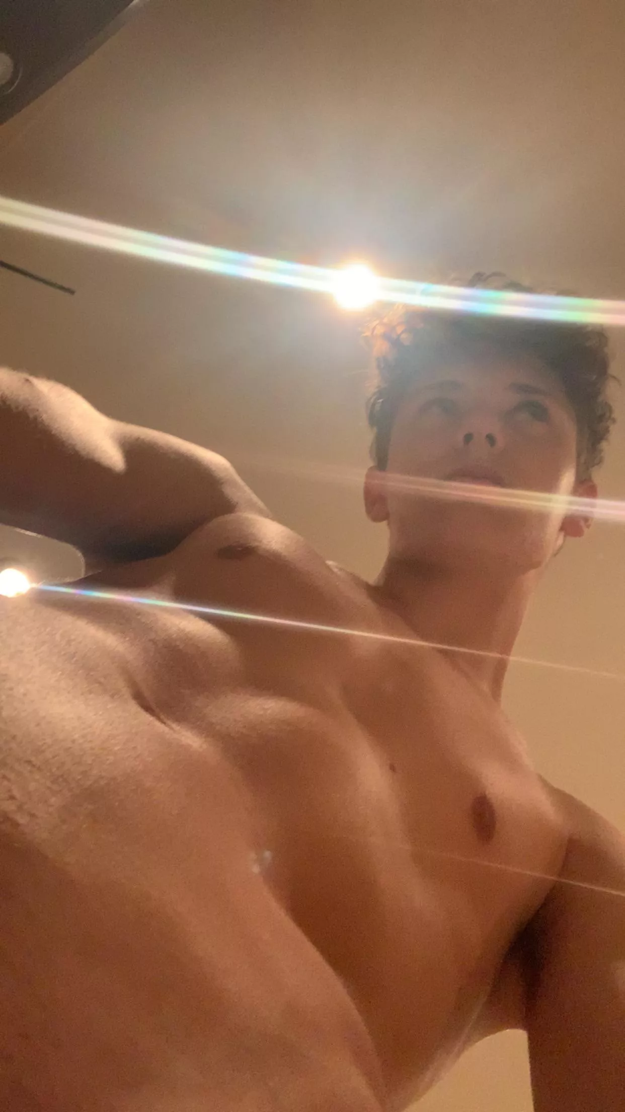 Daam I almost don’t look like a twink anymore