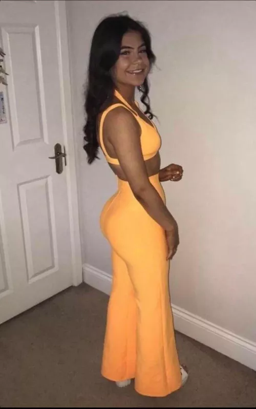 Danielle ready to hit the town… what we saying?