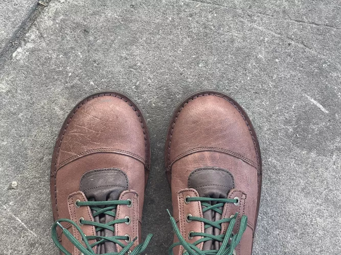 Different shape toe boxes?