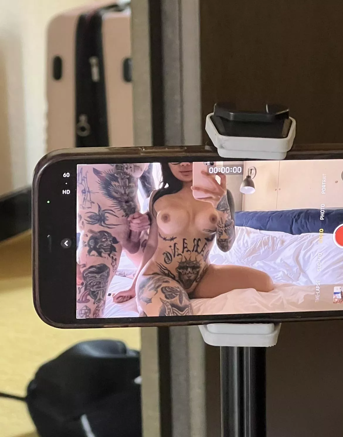 let’s make a sex tape 😘