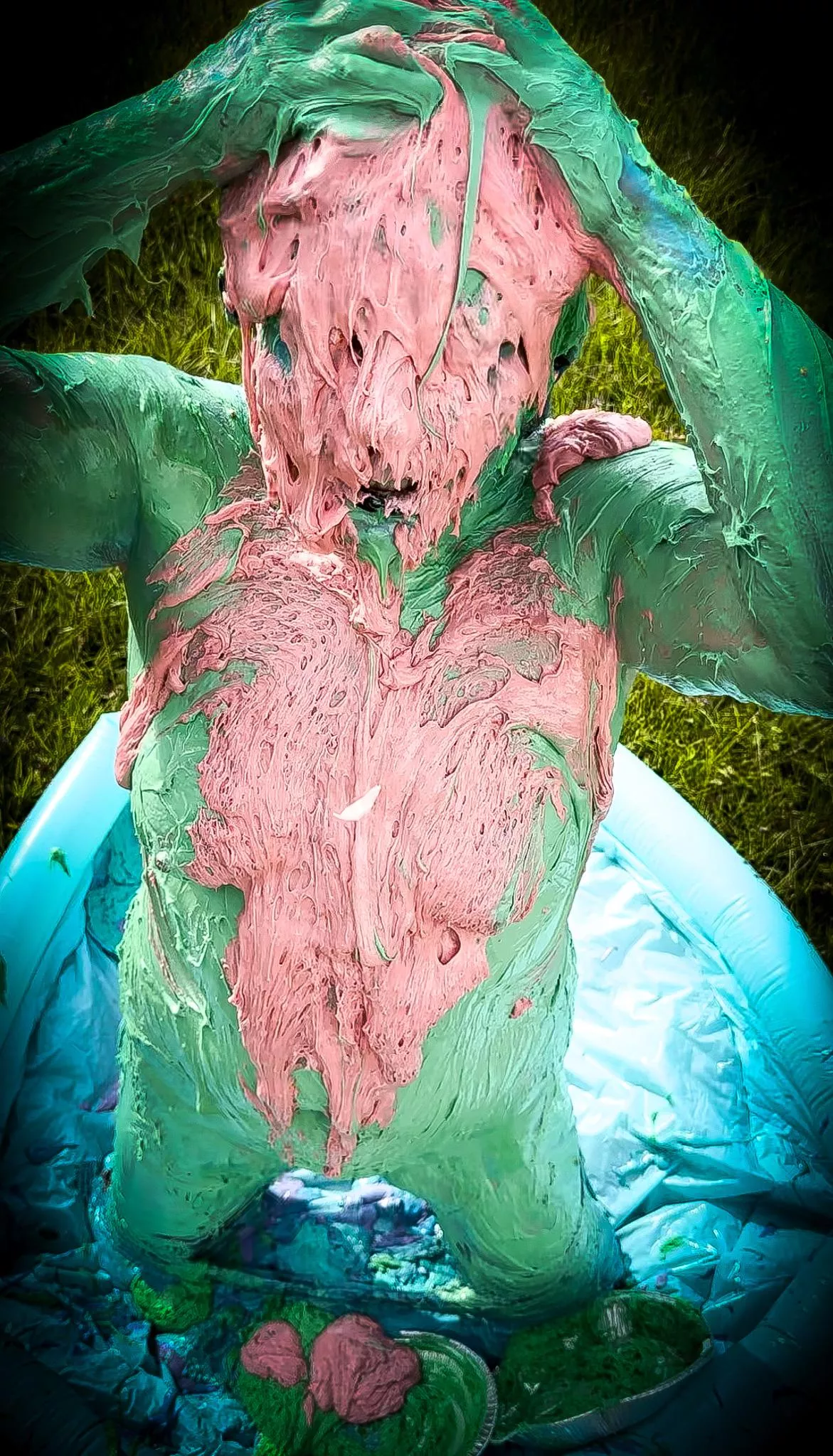 Now let's add pink to the mix 💗