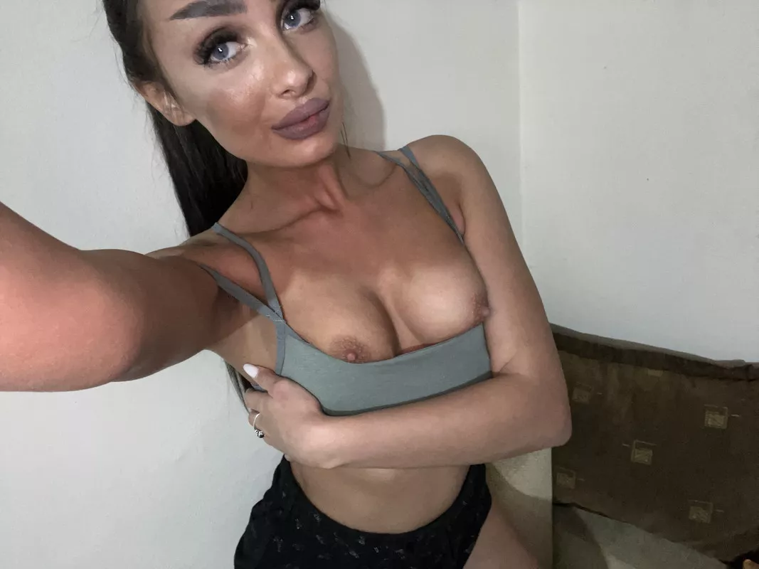 Put your cock between my boobs