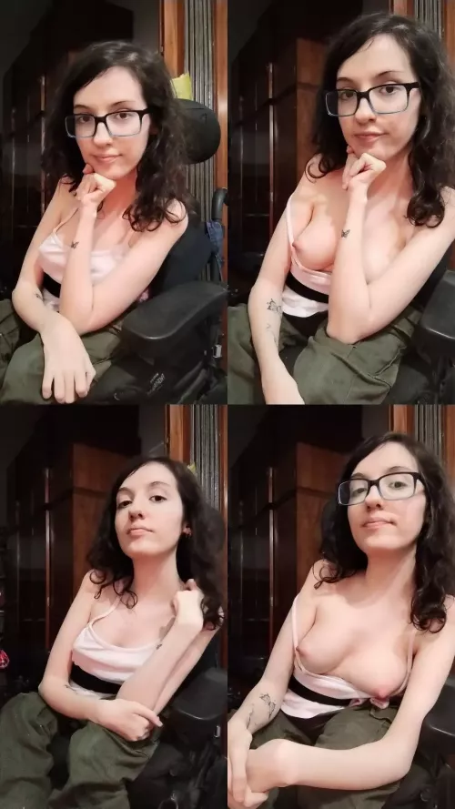 So easy to go from cute to slutty xd