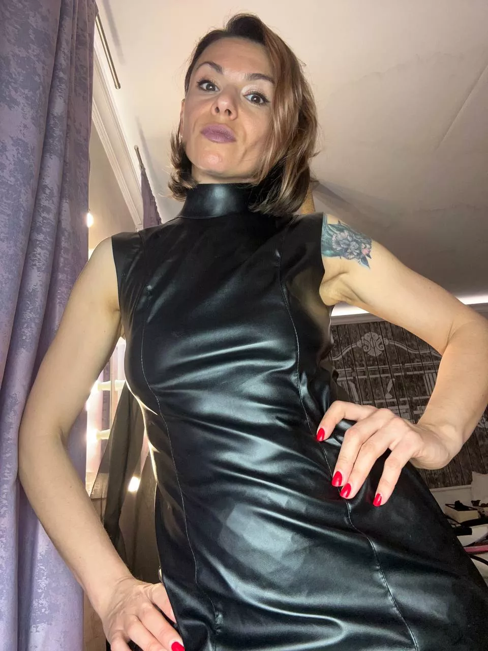 What do you think of my outfit?