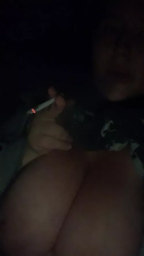 bedtime chainsmoking 🤤