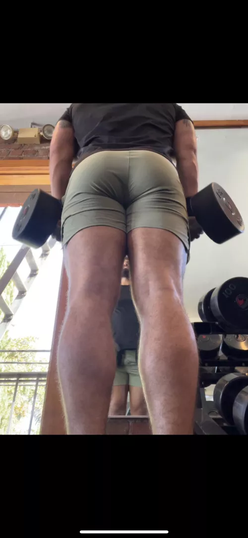 Clenching my life away 😂