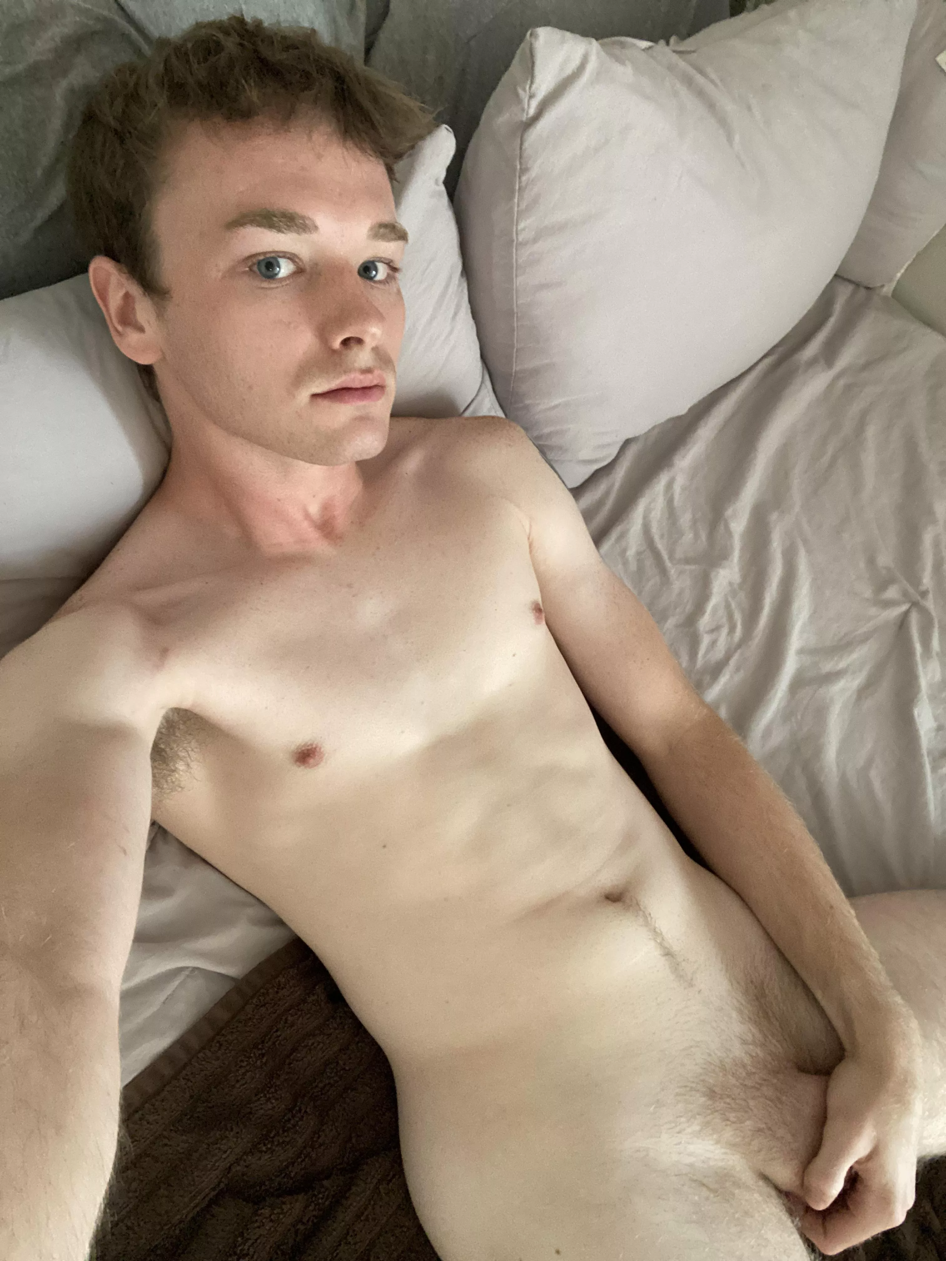 Do I look like a twink?