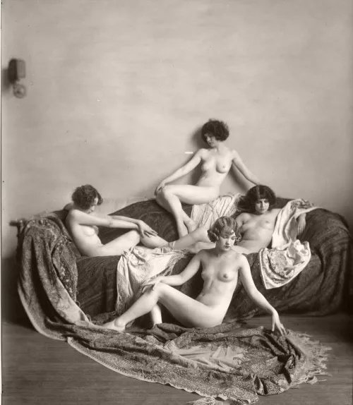 Group Shot photograph by Alfred Cheney Johnston