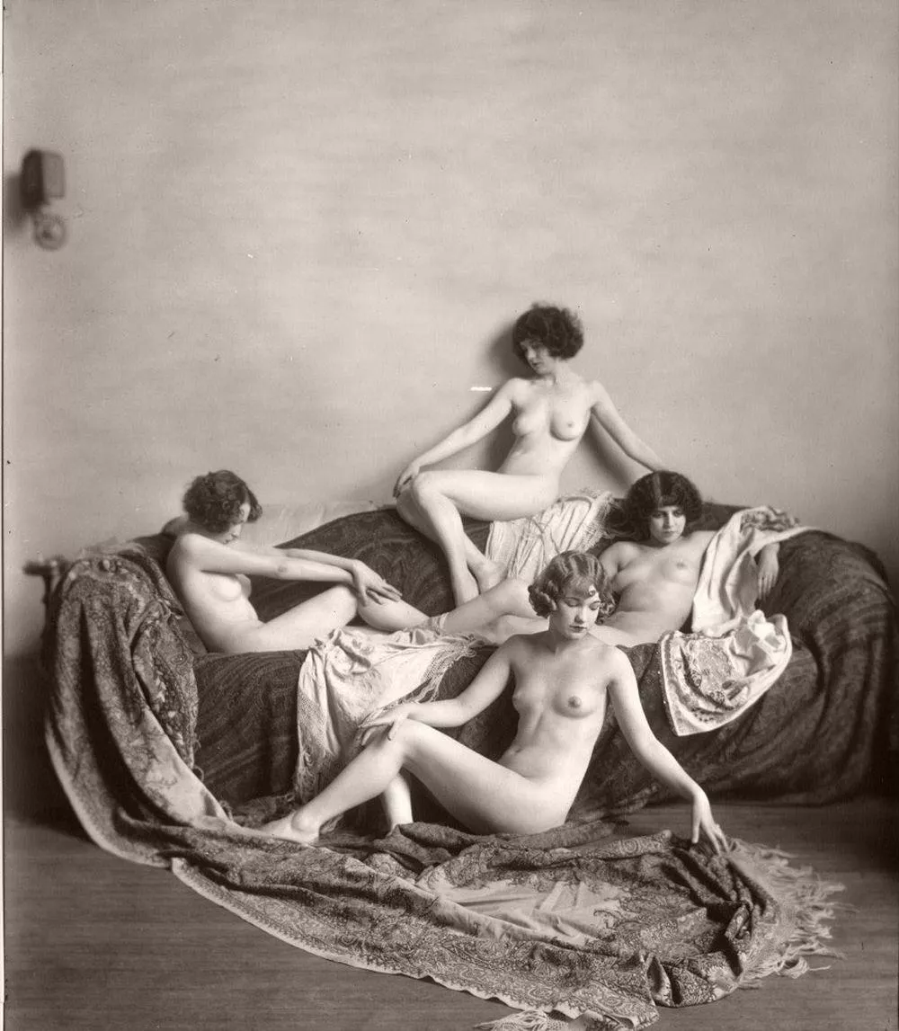 Group Shot photograph by Alfred Cheney Johnston