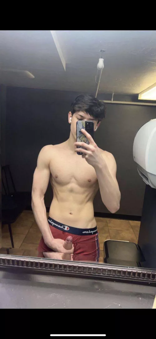 Horny in the gym changing room
