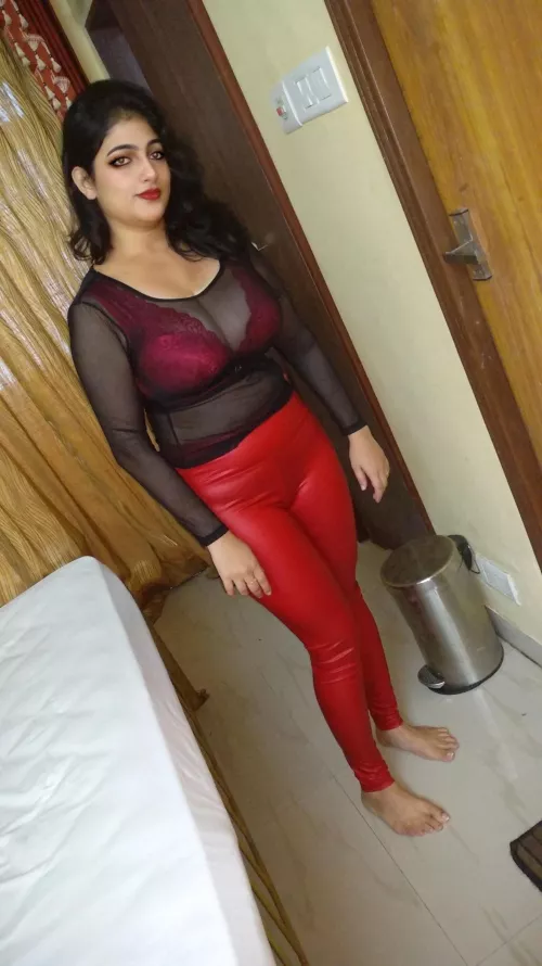 In a hotel room! I think this gives a perfect view of my curves!