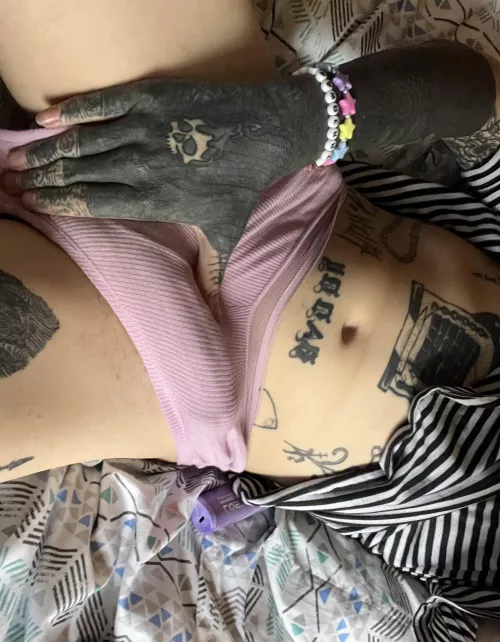 It just wants to say hi 🥺🥺🥺