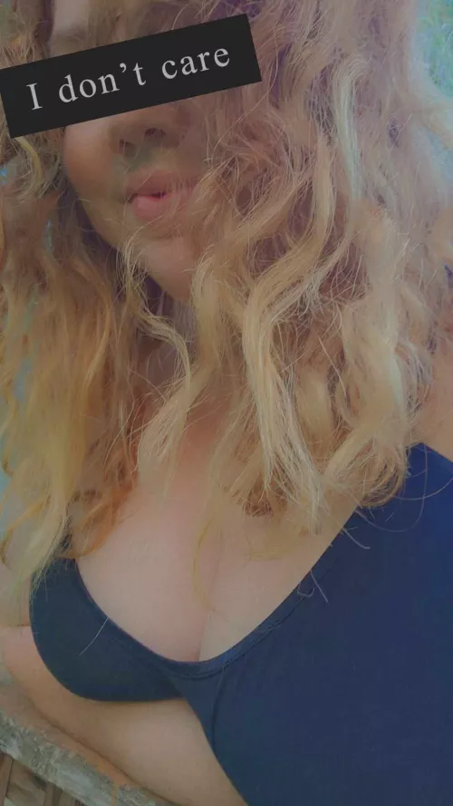 Redhead/bbw who likes to naughty things. 😈