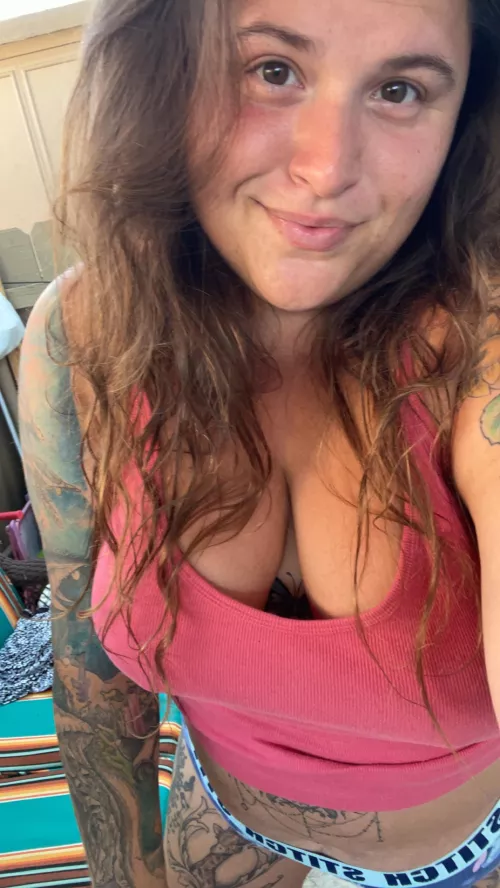 Sunday funday with your favorite tatted bbw milf!