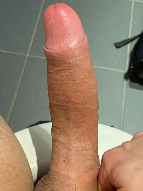 Upvote me if I‘m bigger!