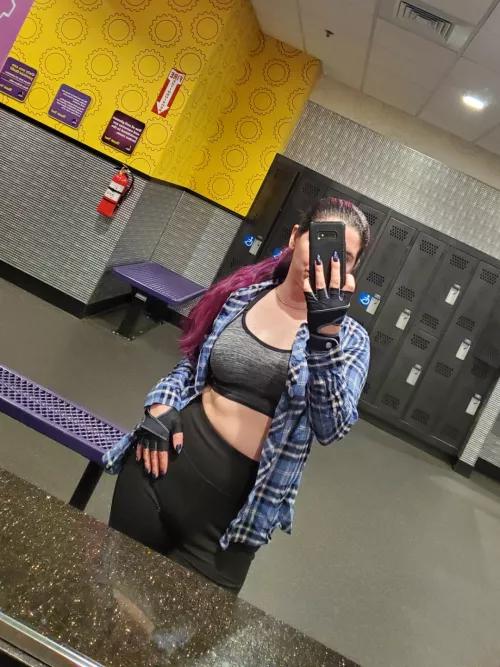 Went back to the gym after few weeks of recovery (F)