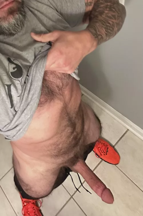 Would you fuck your (46)yr old Personal Trainer at the gym? I’ve done it once😈