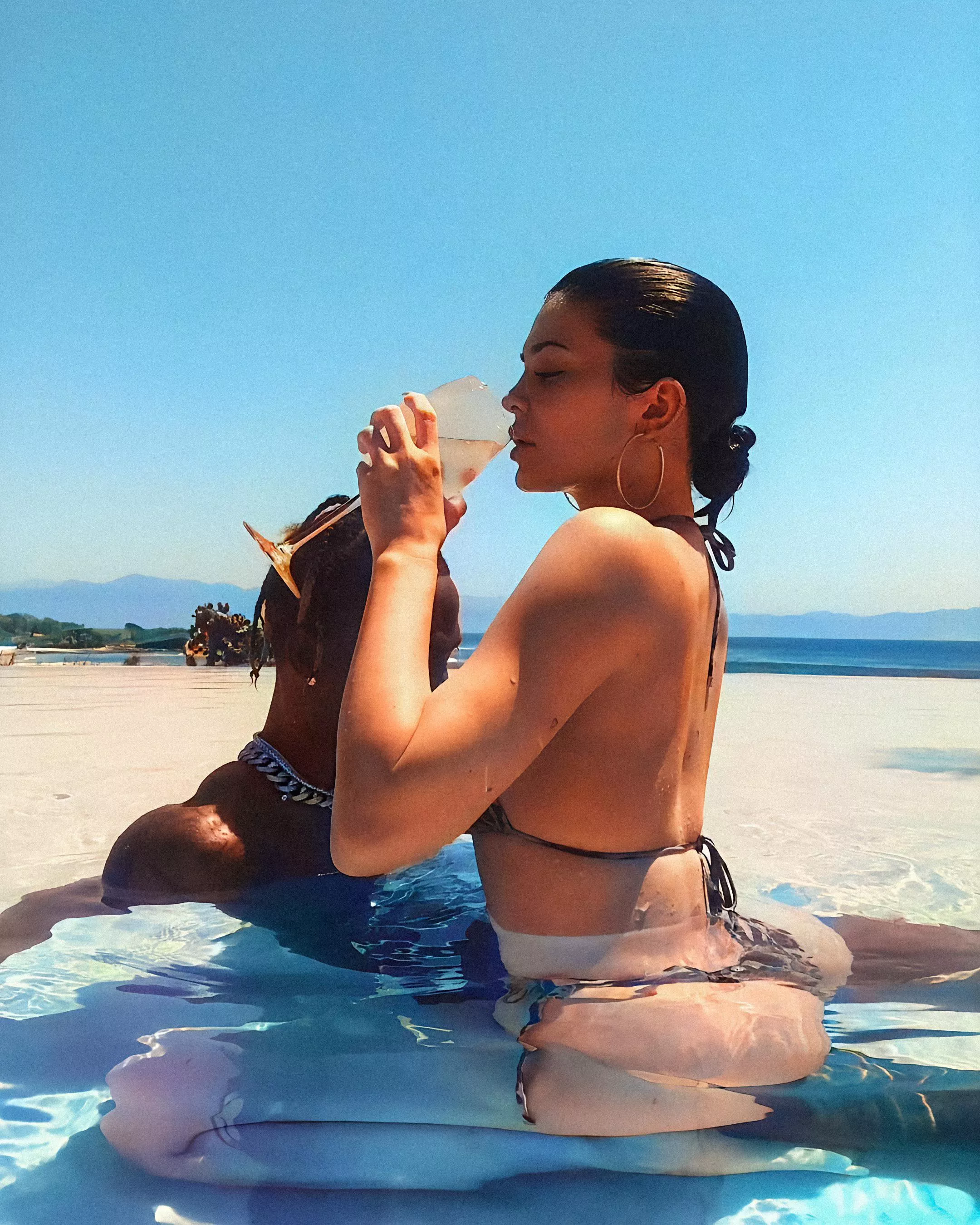 Colored picture (April 2019)