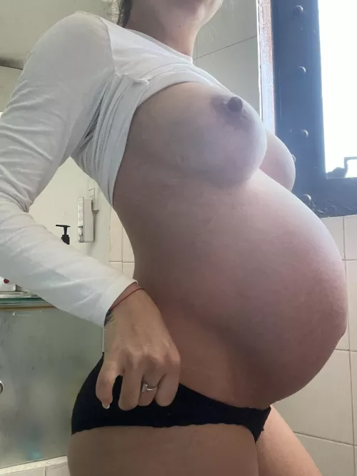 I hope you like my big pregnant belly