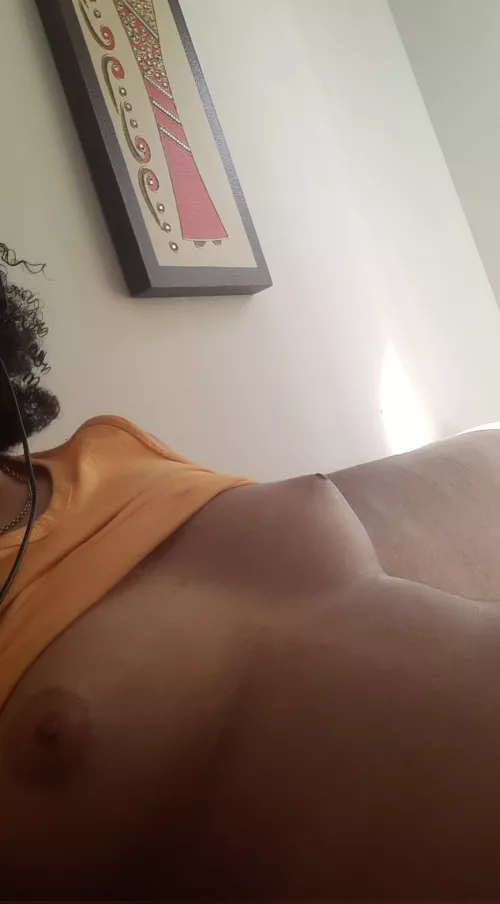 I just wanna some cuddles 😖😖