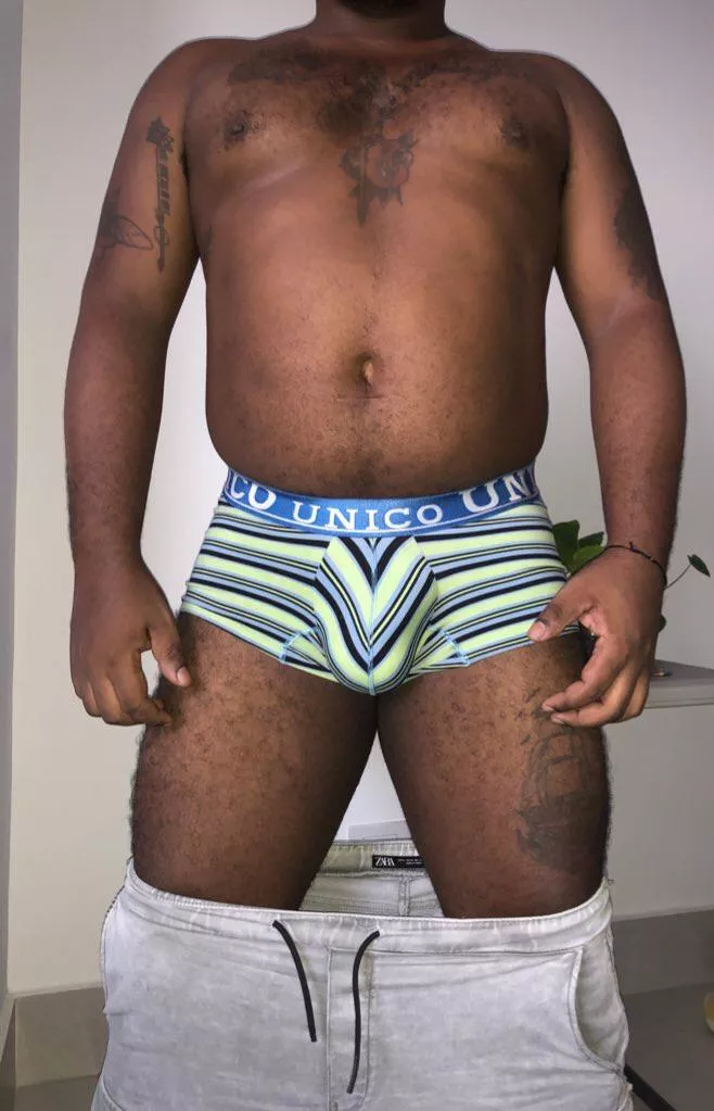 I like how my bulge looks with this boxer