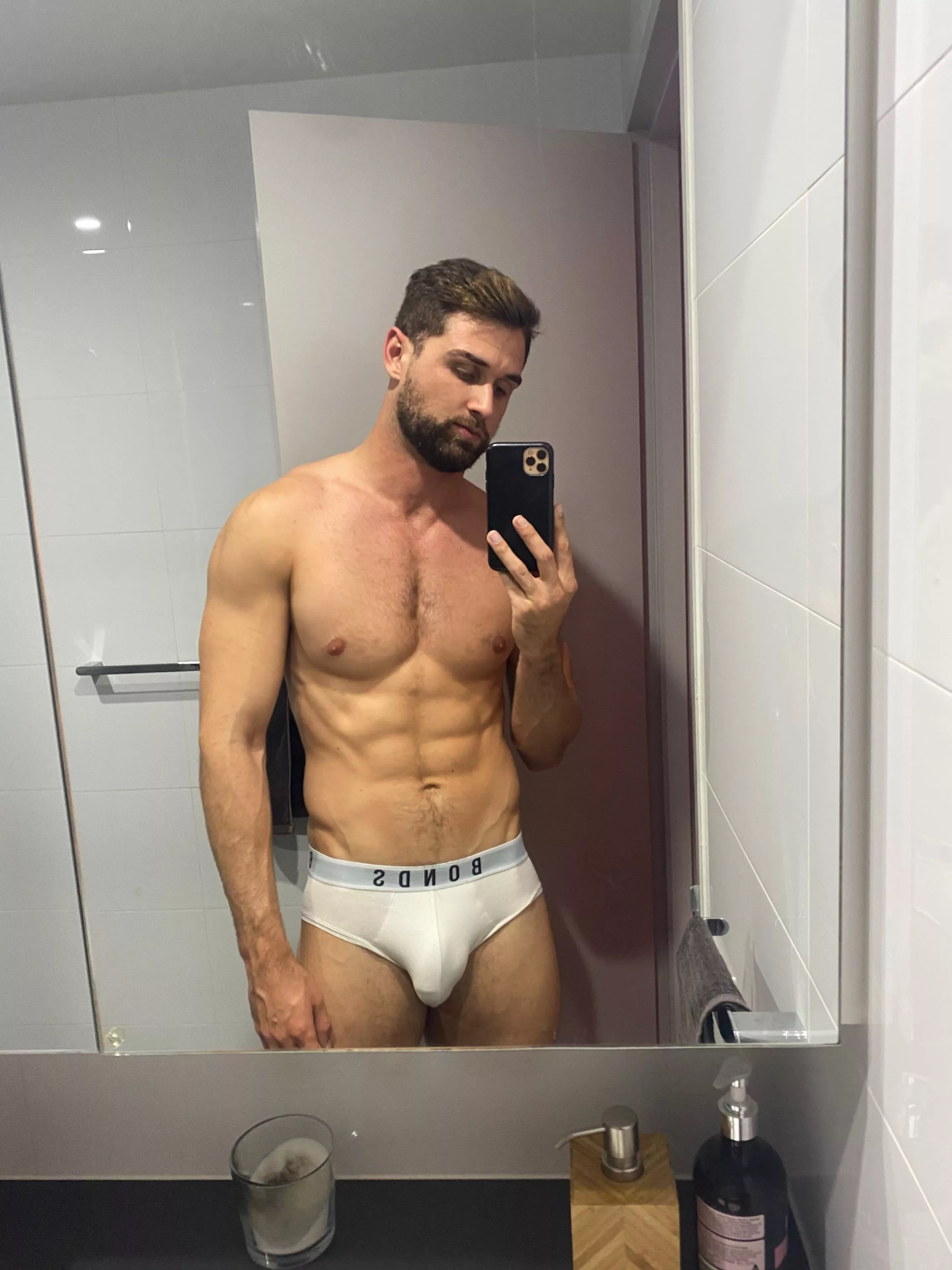 In need of some company tonight. Hmu 😎