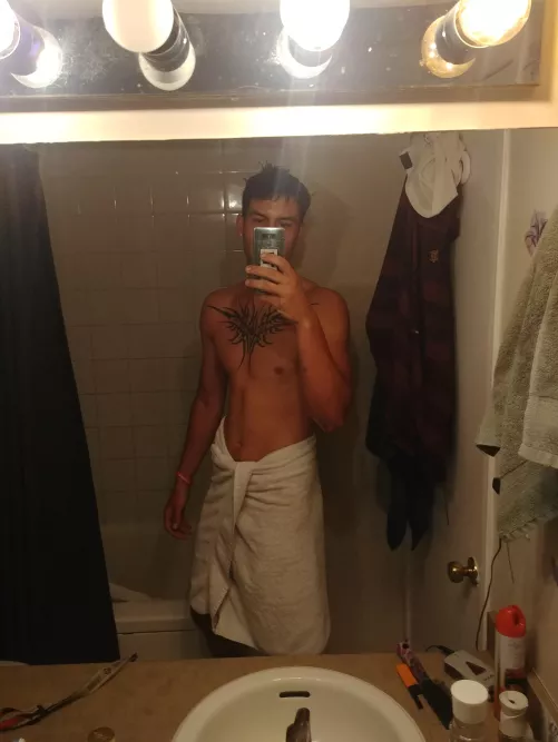 Just got my first car and jerking off in it someone make me cum snap younddumbtwink