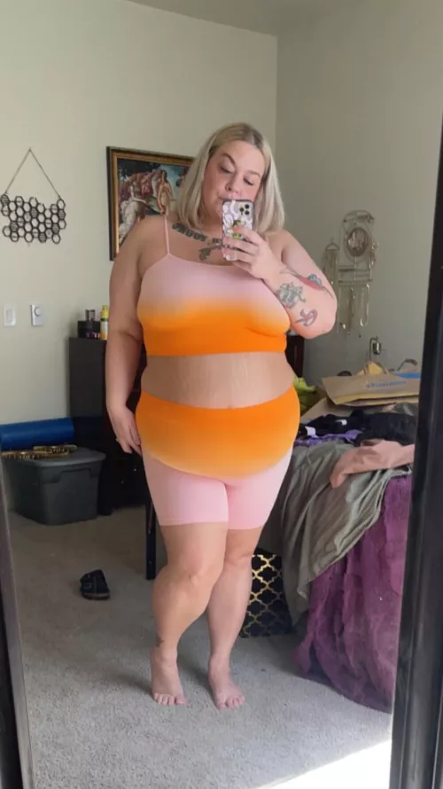 Love a good matching set stretched over my fat bod