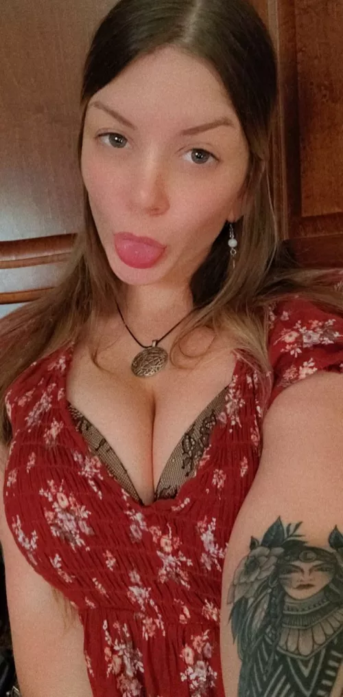 Native American MILF [vid] [pic] [snp] [fet] [rate] [gfe] Available all day! Full menu in comments xo