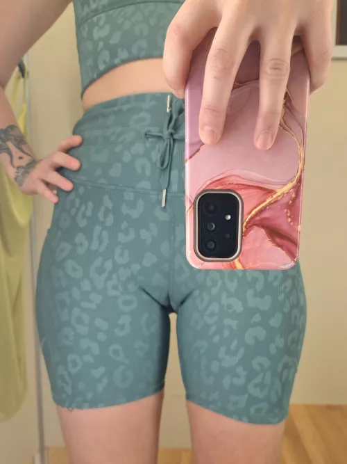 Rate my cameltoe ☺️