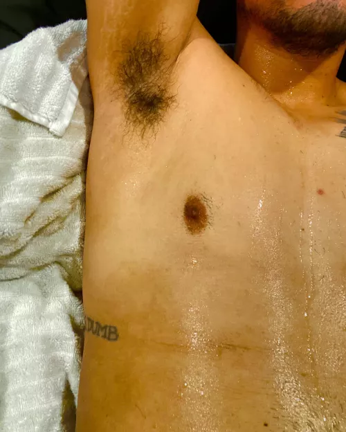 So fucking horny, Devour my sweaty pits! Plssss