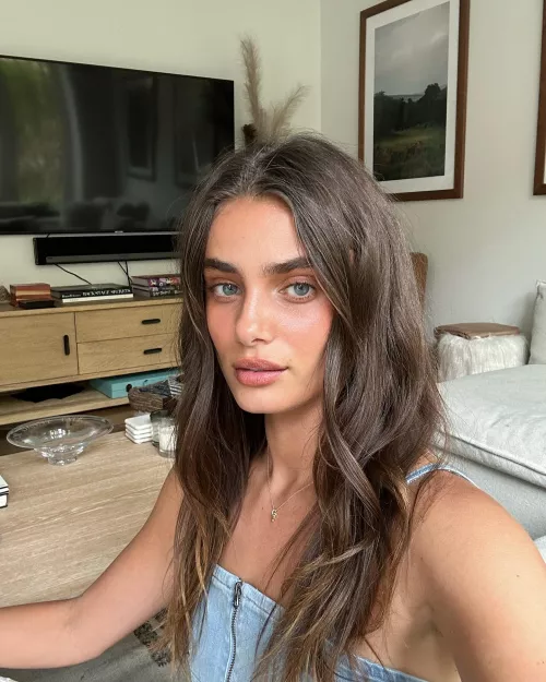 Taylor Hill