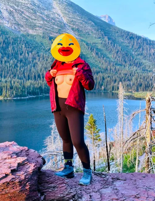 Took a short break, but I’m back after going off the grid in Montana ⛰️🏕️🥾🐻🫎👿😍