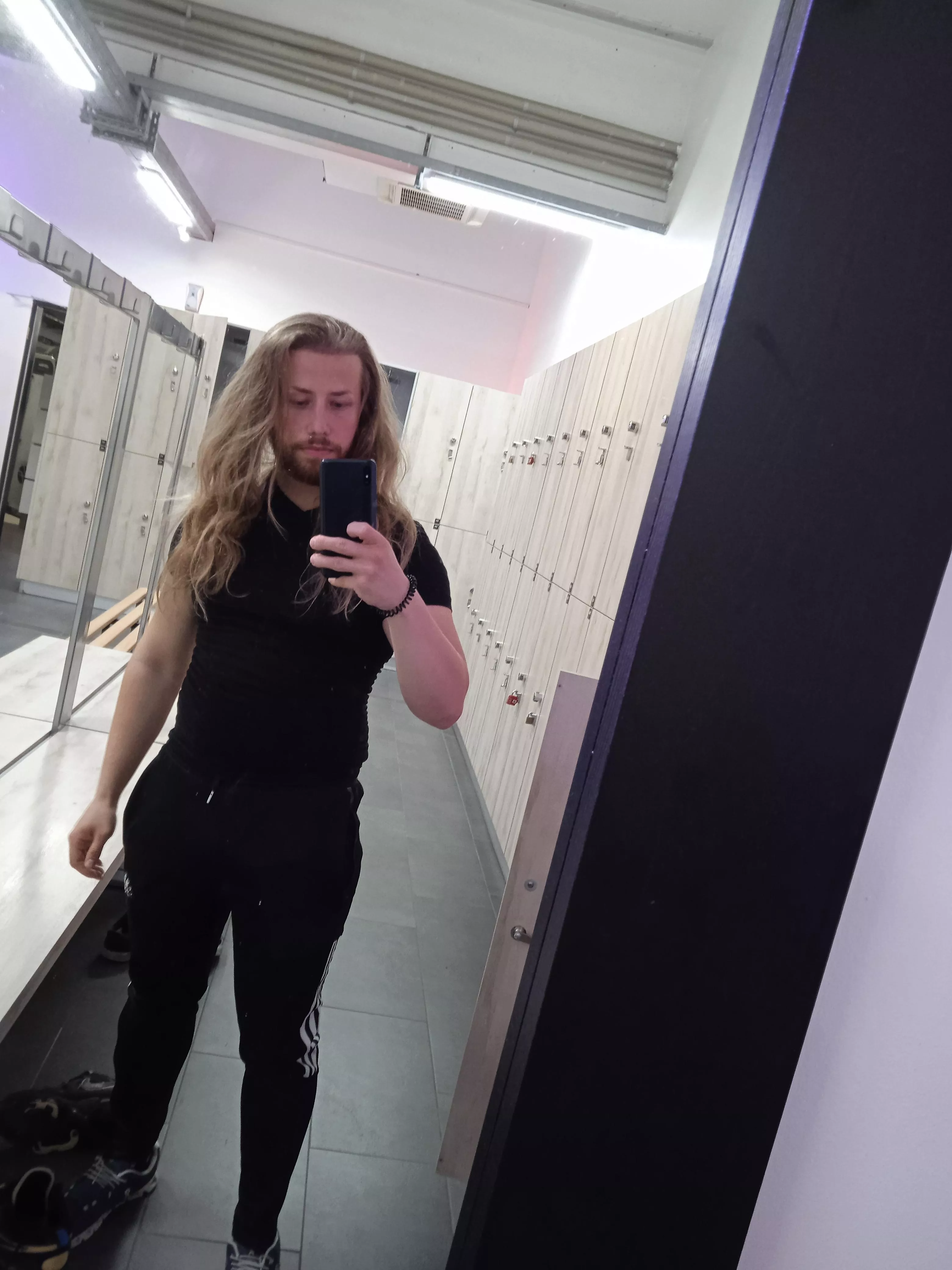 Who wants to come workout with me ?