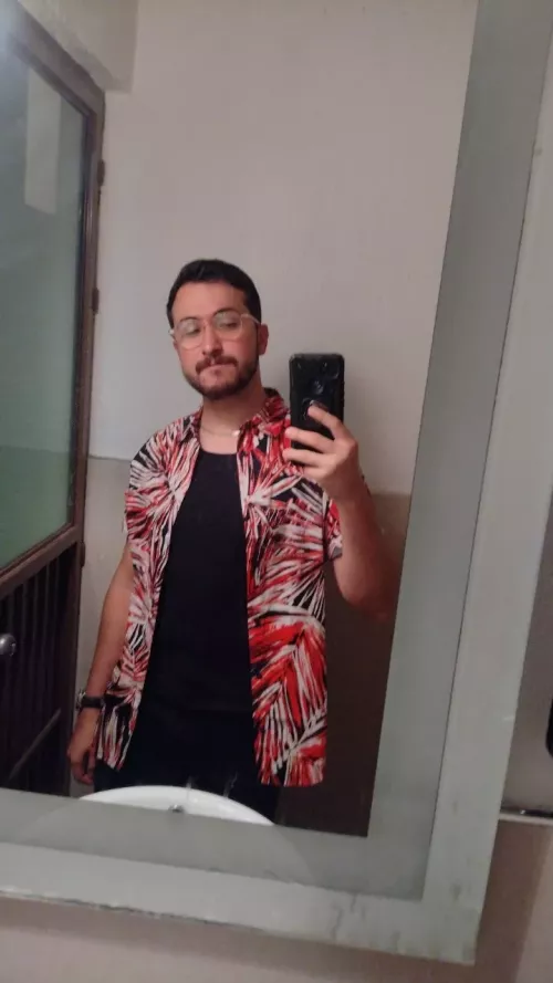 Wishing you all a very tipsy weekend 🖤❤️✨