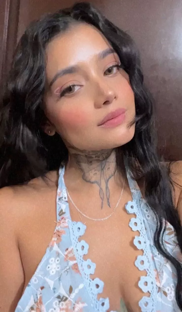 Are half-Asian/half-Colombian like me your type? 🤭