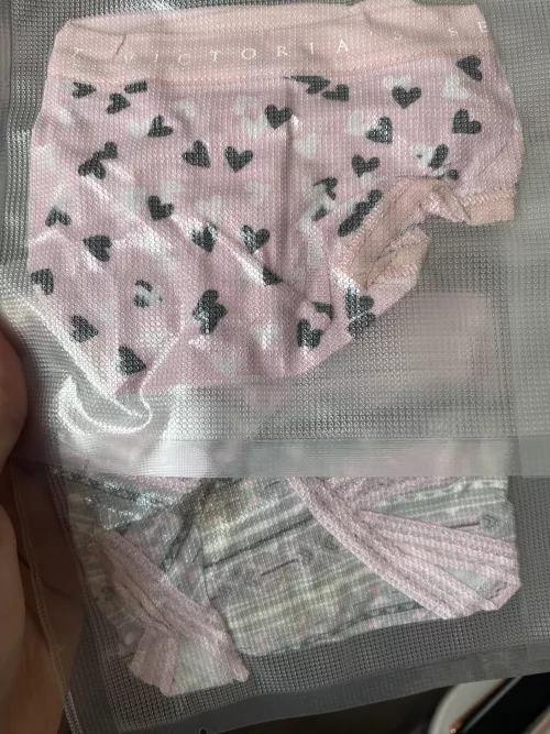 I have these 2 panties that have been vacuum sealed for like 2 years!!! What do you think they smell like? 🧐