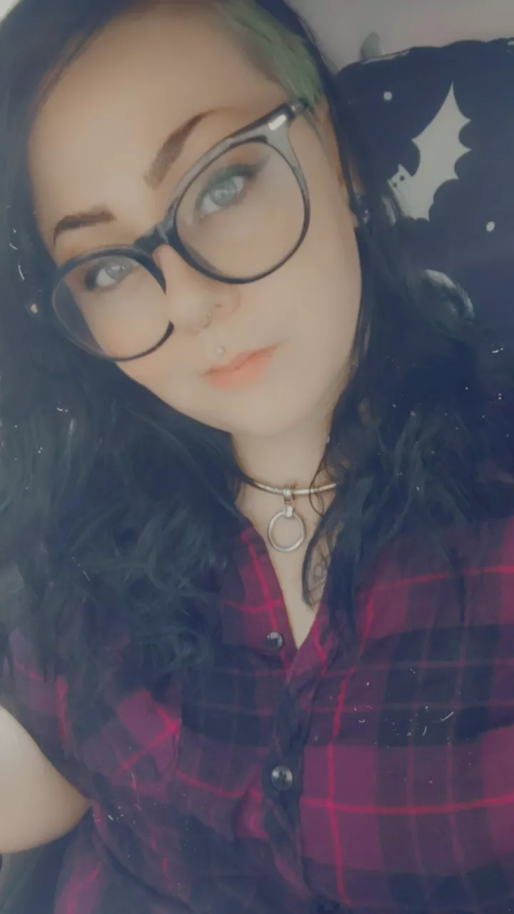 i may not look voluptuous, but I promise I am 💖😘