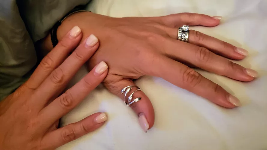 I want to wrap these around your cock tonight! 😈💍💋