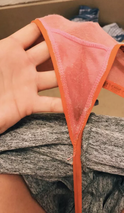 I wish you could smell and taste my wet pussy 😻🔥