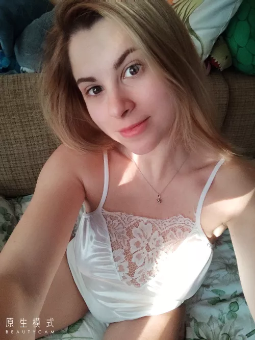 Just woke up, should I spread it more? 🤭🤔