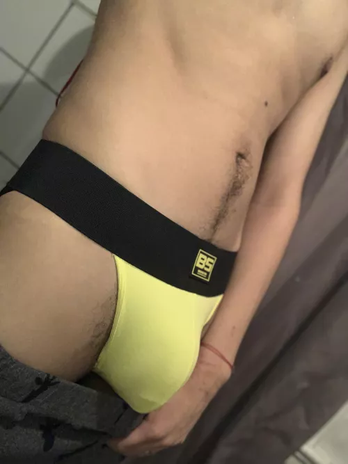 Ngl loving the color on this one