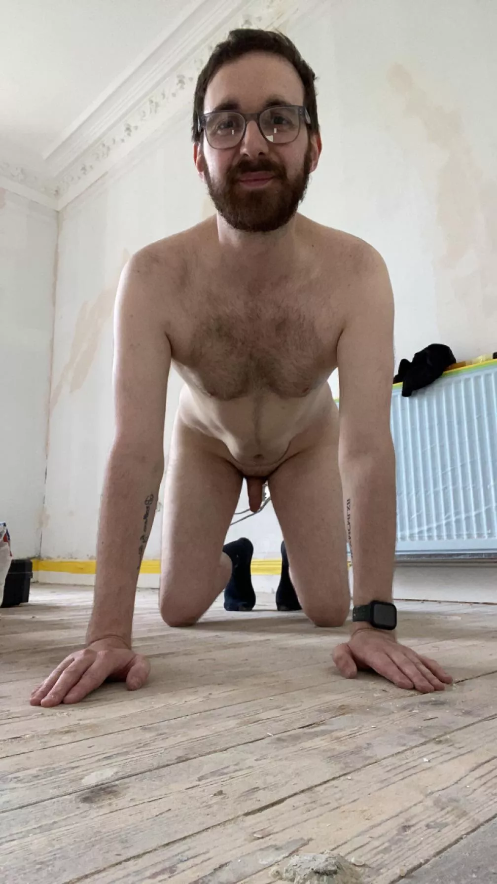 On my knees and ready to please😈