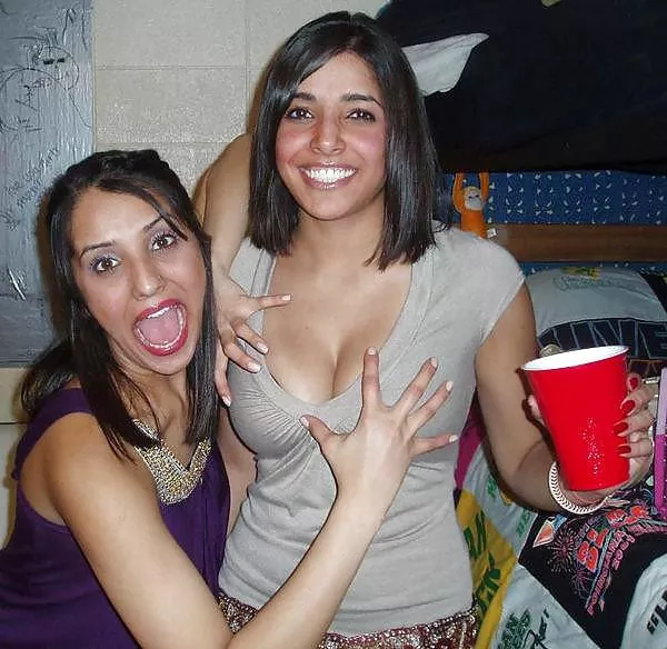 Presenting her new toys 👍