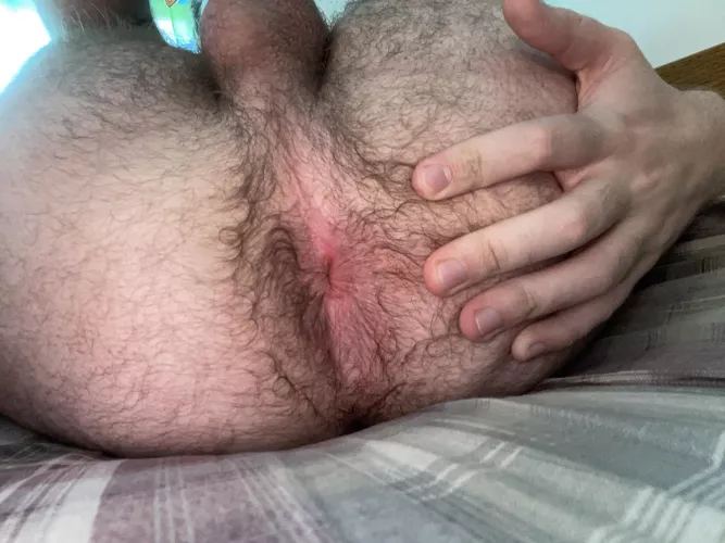 Sweaty and virgin (M21)