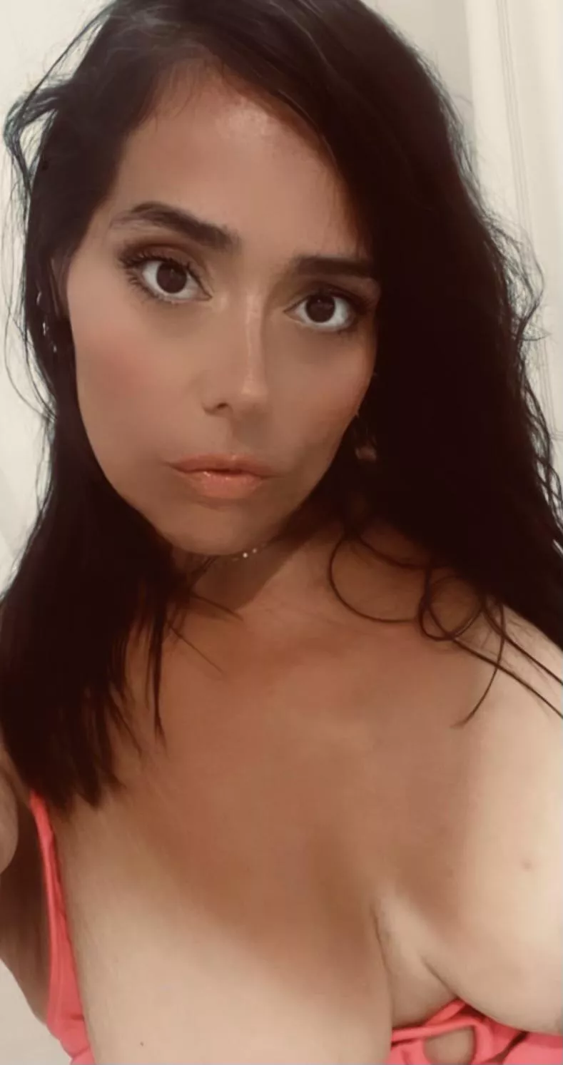 Tan lines, sexy or no?😈😈😈