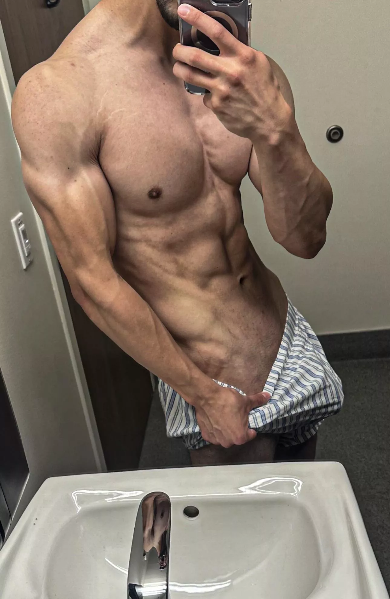 Think I should get tighter underwear?